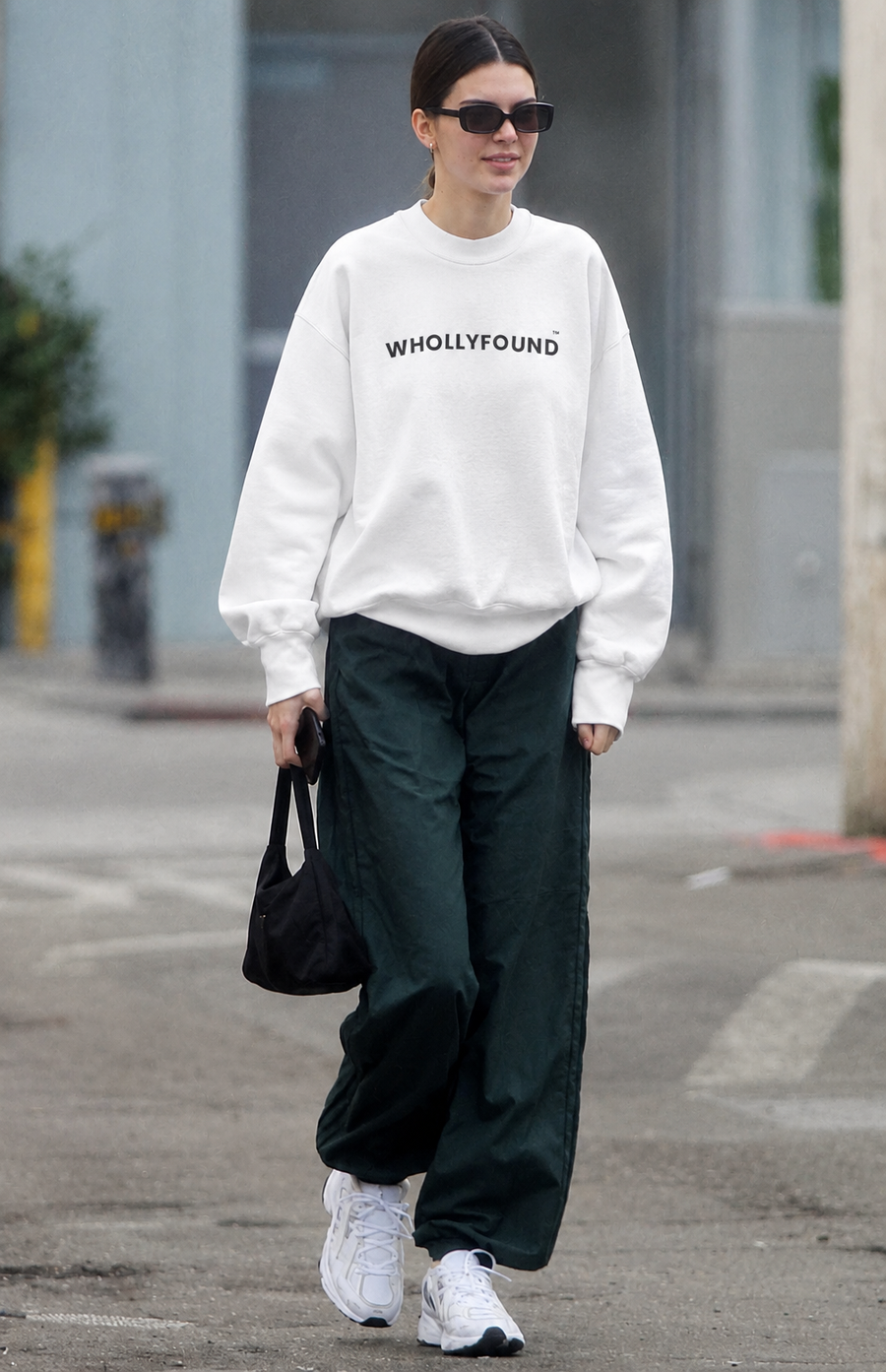 SWEATSHIRTS
